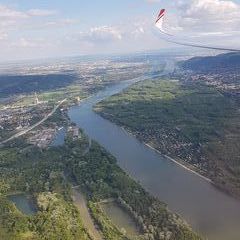 Flugwegposition um 14:52:59: Aufgenommen in der Nähe von Gemeinde Leobendorf, Österreich in 764 Meter